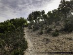 Il sentiero che scende verso Pietra Cappa, Sentiero Italia ©Giancarlo Parisi 2015